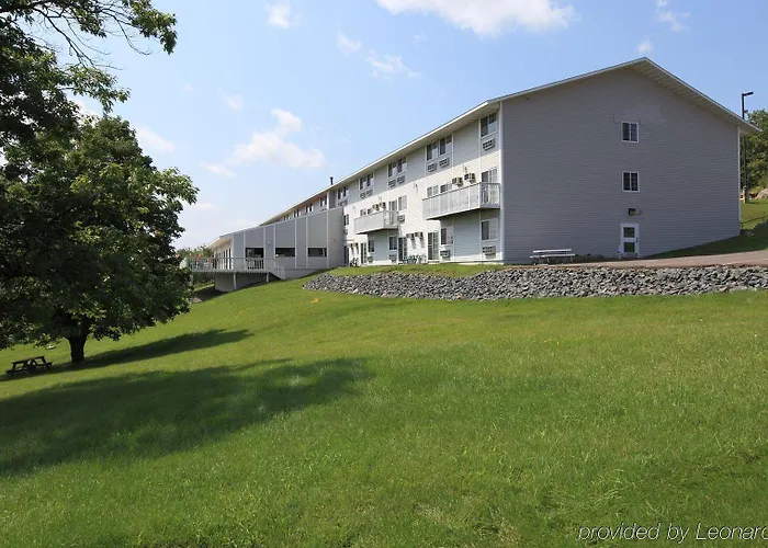 Americas Best Value Inn - Duluth Spirit Mountain Inn